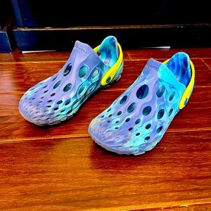 Kids Merrell slip on sandals